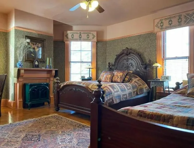 Amherst Inn hotel detail image 3