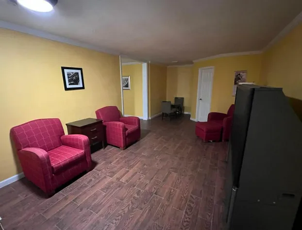 Dragon Inn & Suites hotel detail image 1