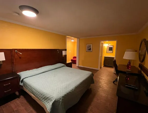 Dragon Inn & Suites hotel detail image 3