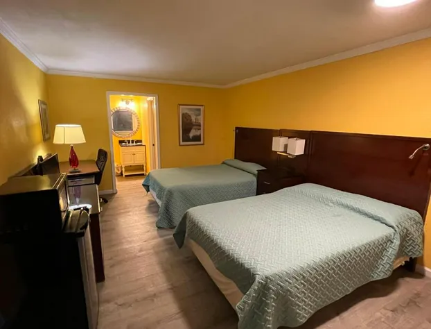 Dragon Inn & Suites hotel detail image 1