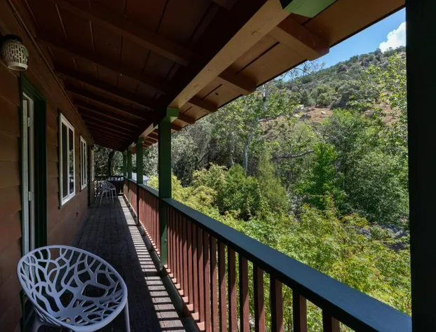 Buckeye Tree Lodge hotel detail image 3