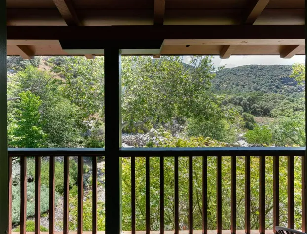 Buckeye Tree Lodge hotel detail image 4