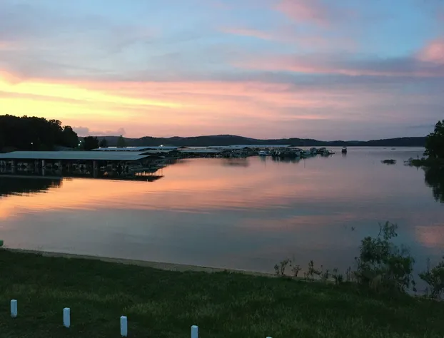 Tanglewood Lodge hotel detail image 2