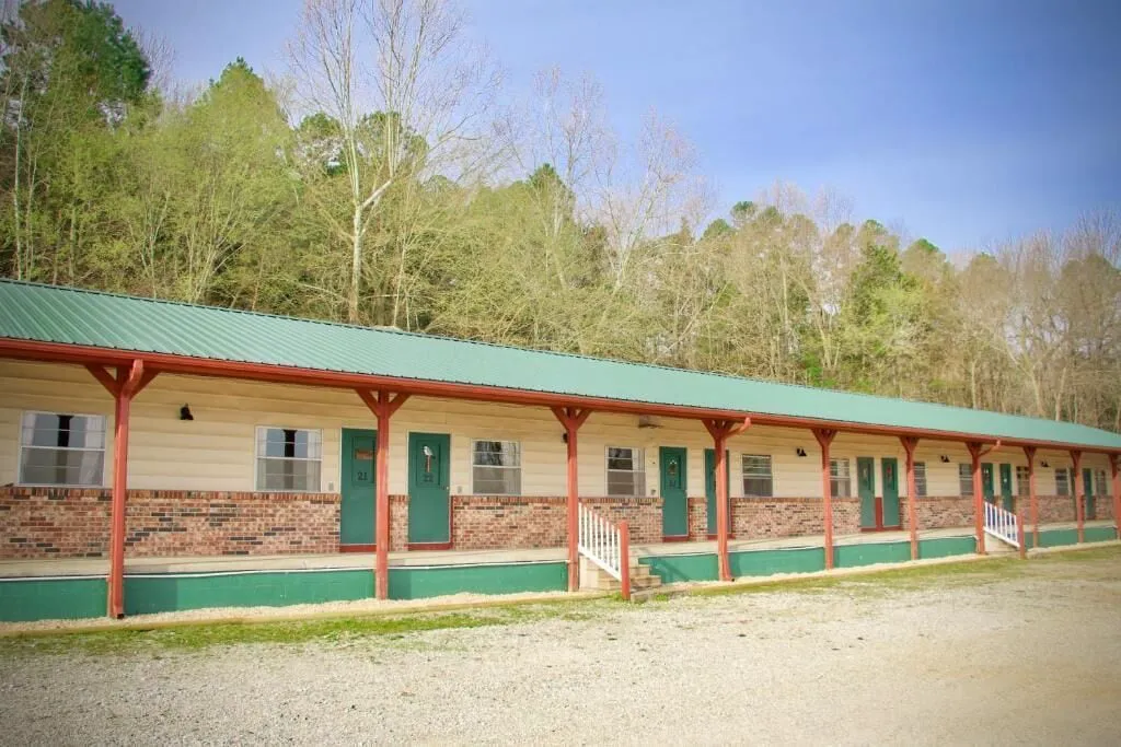 Tanglewood Lodge hotel hero