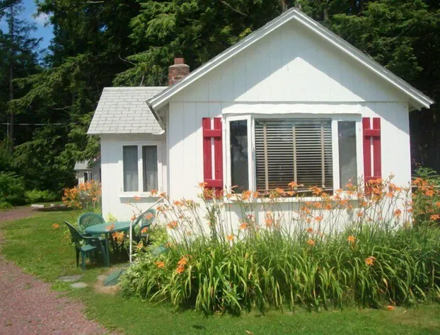 The Cabins at Autumn Mountain Winery hotel detail image 2
