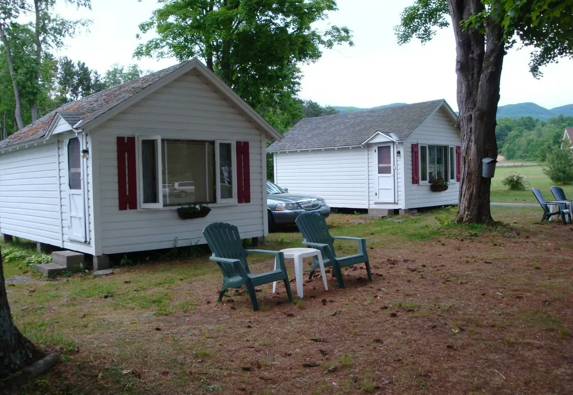 The Cabins at Autumn Mountain Winery hotel hero
