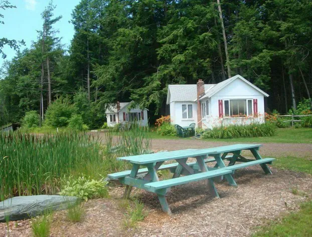 The Cabins at Autumn Mountain Winery hotel detail image 4