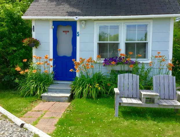 Isleview Motel and Cottages hotel detail image 2