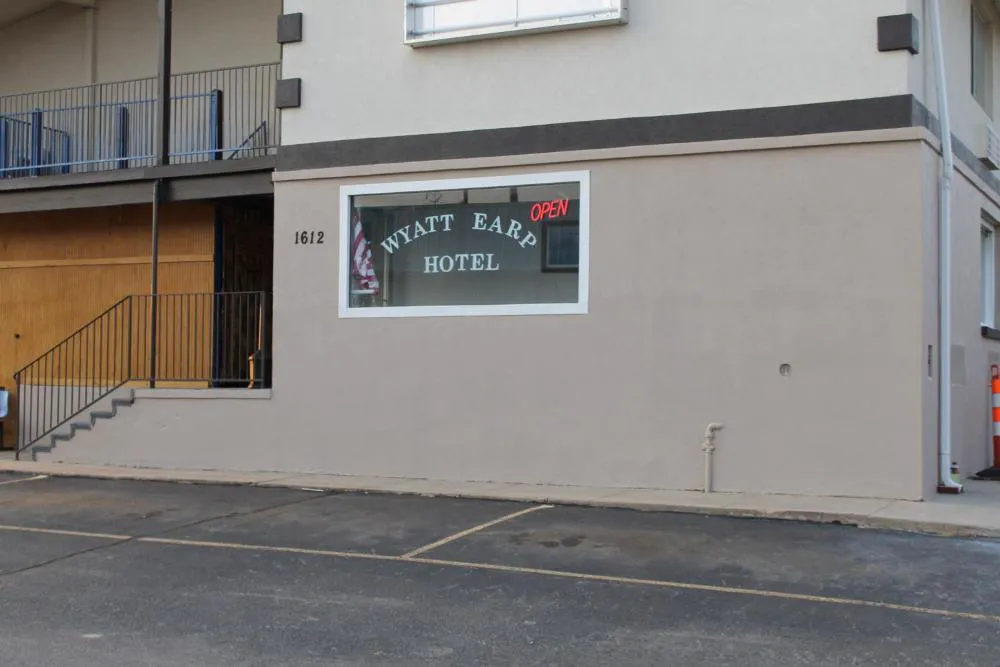 Wyatt Earp Hotel hotel hero