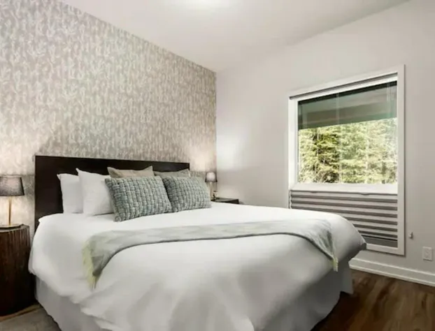 The Summit at Grande Rockies hotel detail image 2