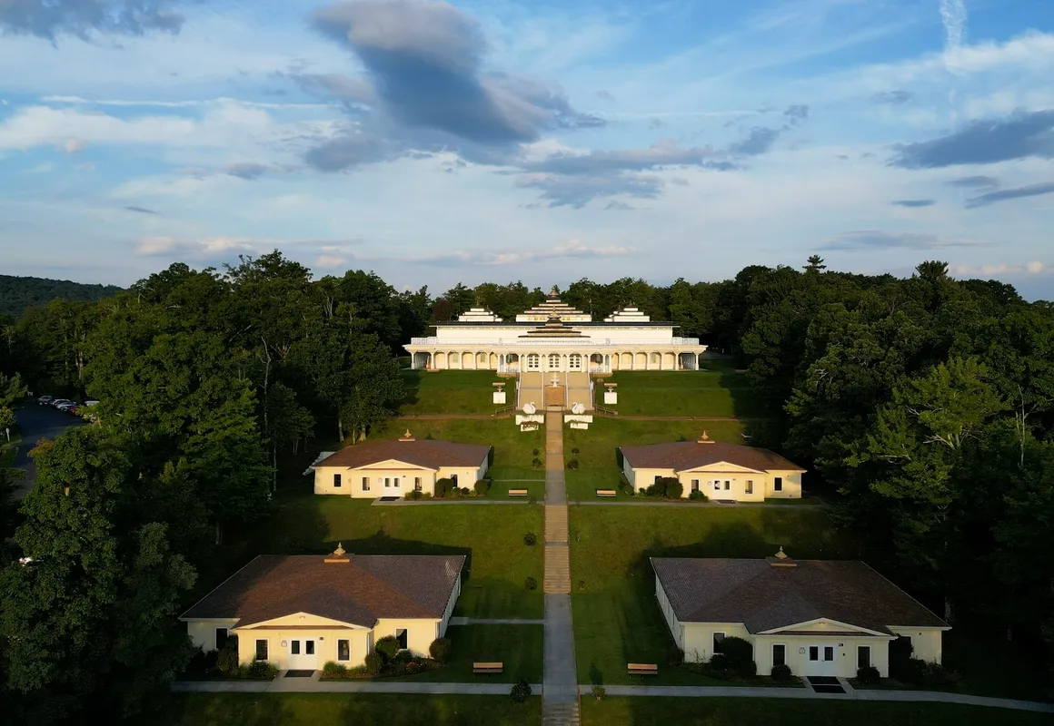 Art of Living Retreat Center hotel hero