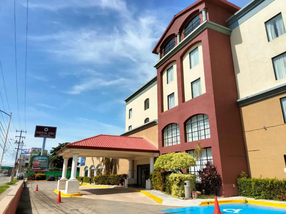 Fiesta Inn Poza Rica hotel hero