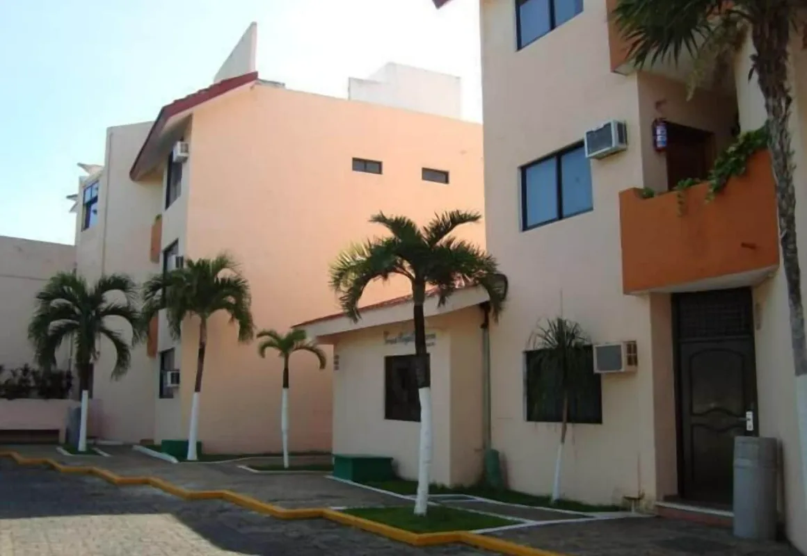 Grand Royal Lagoon hotel hero