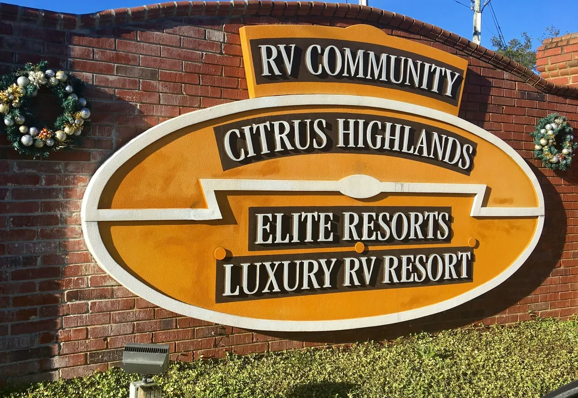 Enduro RV Citrus Valley Resort hotel hero