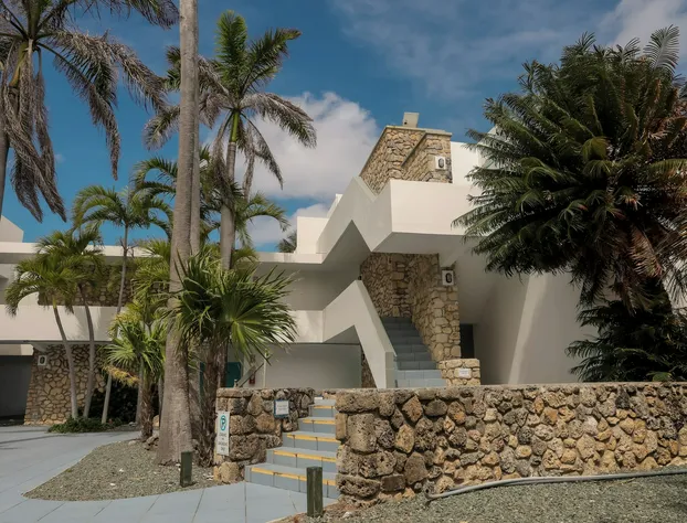 Palms Resort and Beach hotel detail image 3