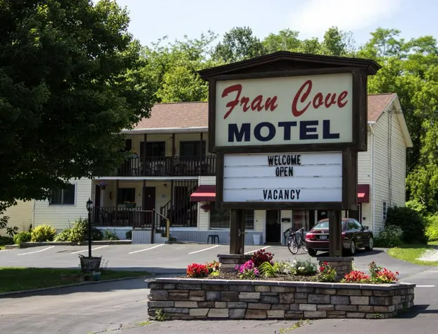 Fran Cove Motel hotel detail image 1