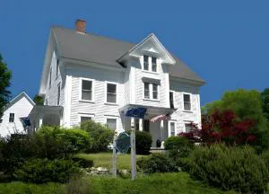 Highland Lake Inn hotel detail image 3