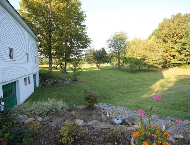 Highland Lake Inn hotel detail image 4