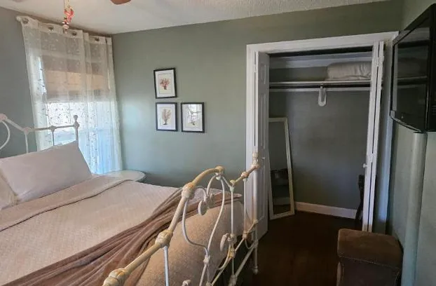 Barclay Cottage hotel detail image 1