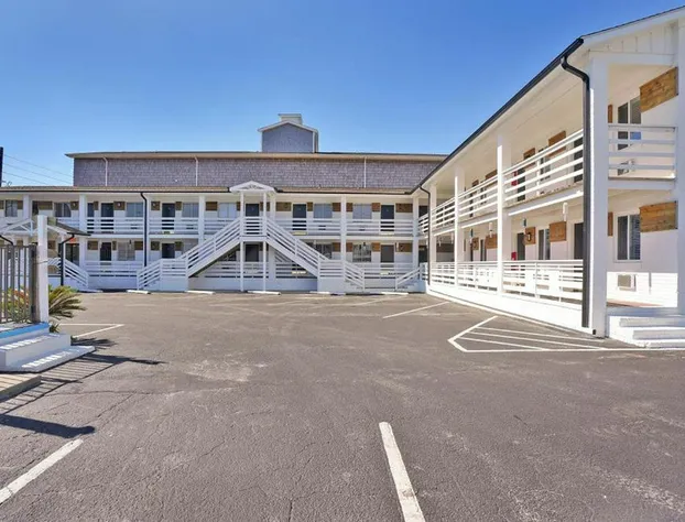 Dry Dock Inn hotel detail image 2