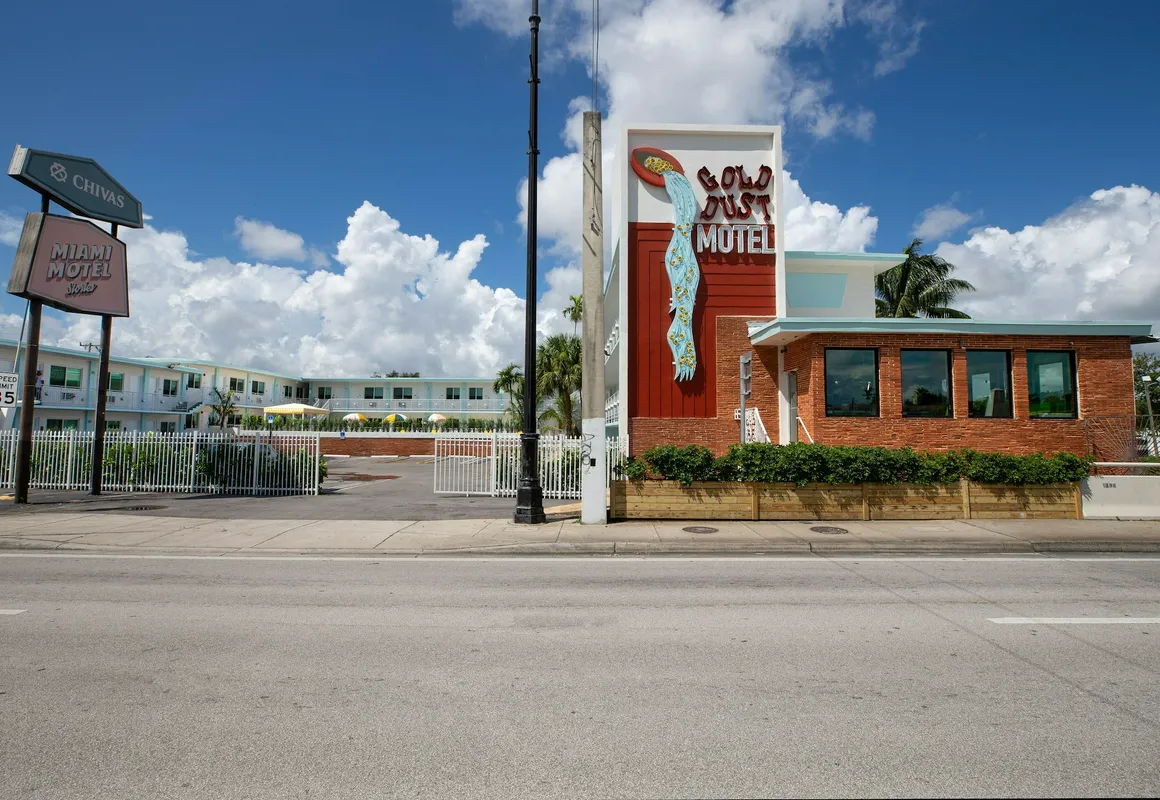 Selina Gold Dust hotel hero