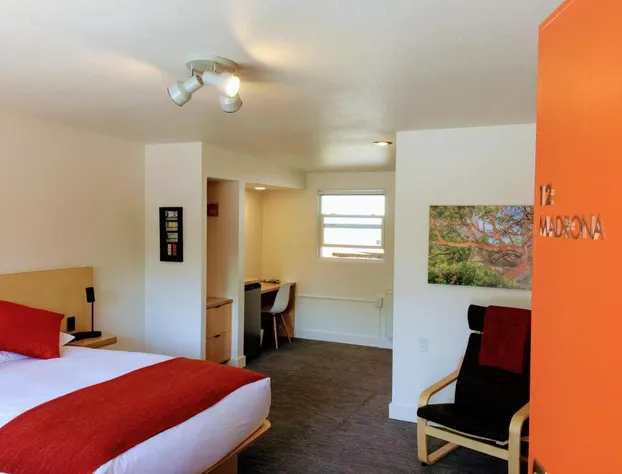 Heliotrope Hotel hotel detail image 4