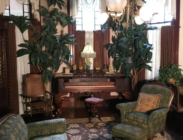 1884 Wildwood Bed and Breakfast Inn hotel detail image 4