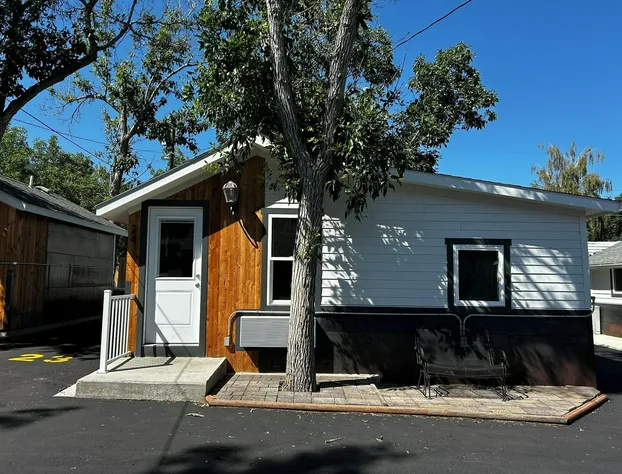 Lamplighter Cabins & Suites hotel detail image 2