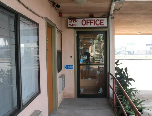 Four Corners motel hotel detail image 2