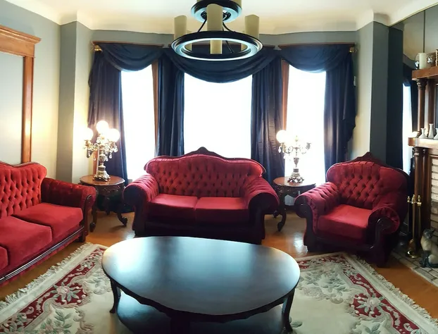 Li Li Bed & Breakfast hotel detail image 4