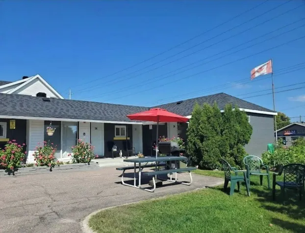 Hillside Inn Pembroke hotel detail image 2