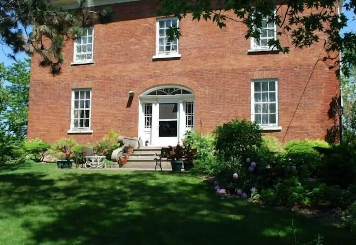 HeatherCroft Bed and Breakfast hotel hero