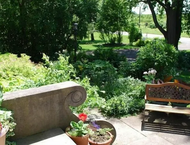 HeatherCroft Bed and Breakfast hotel detail image 4