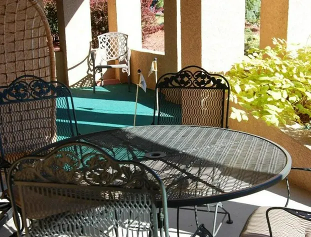 A Vacation Paradise at Quail Ridge B&B hotel detail image 1