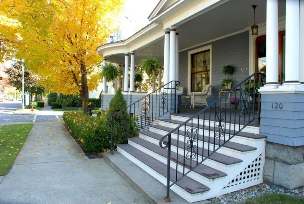 Circular Manor Bed and Breakfast hotel hero