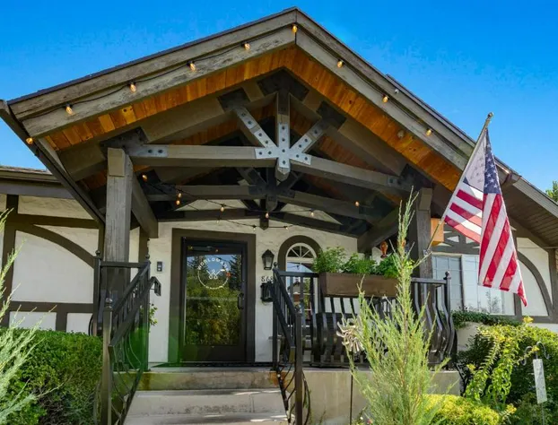 Worldmark Midway hotel detail image 4