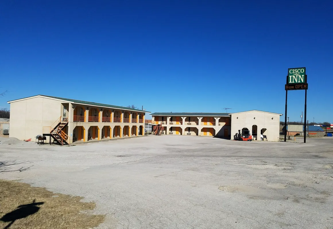 Cisco inn hotel hero