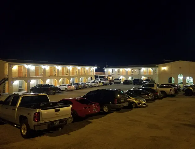 Cisco inn hotel detail image 1