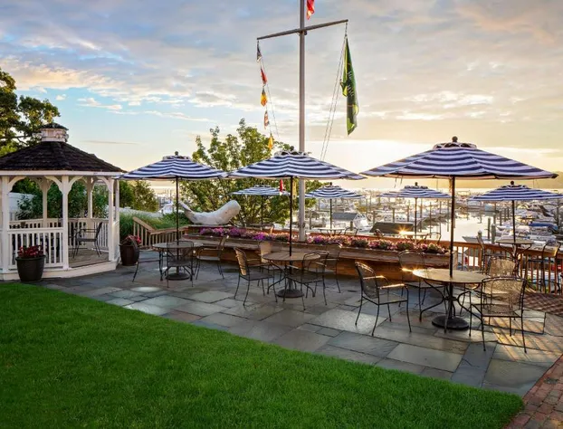 Inn at Harbor Hill Marina hotel detail image 4