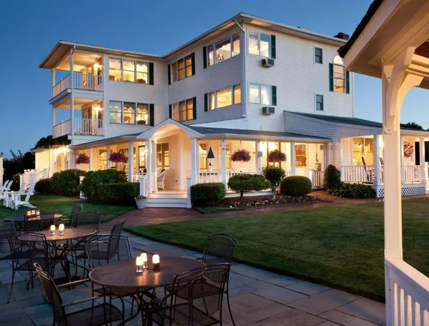 Inn at Harbor Hill Marina hotel detail image 1