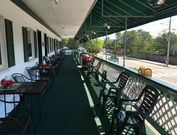 Crosswinds Motel hotel detail image 1