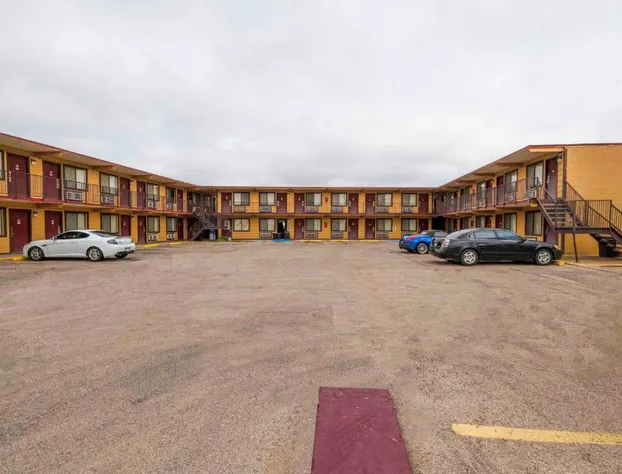 Oyo Hotel Odessa TX, East Business 20 hotel detail image 3