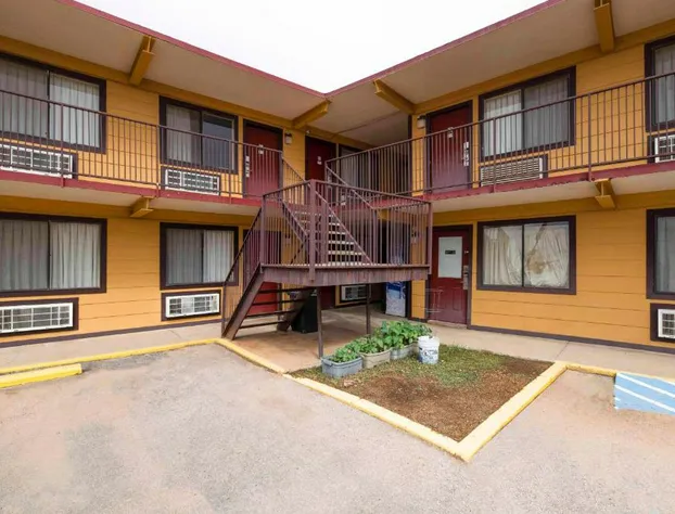 Oyo Hotel Odessa TX, East Business 20 hotel detail image 2