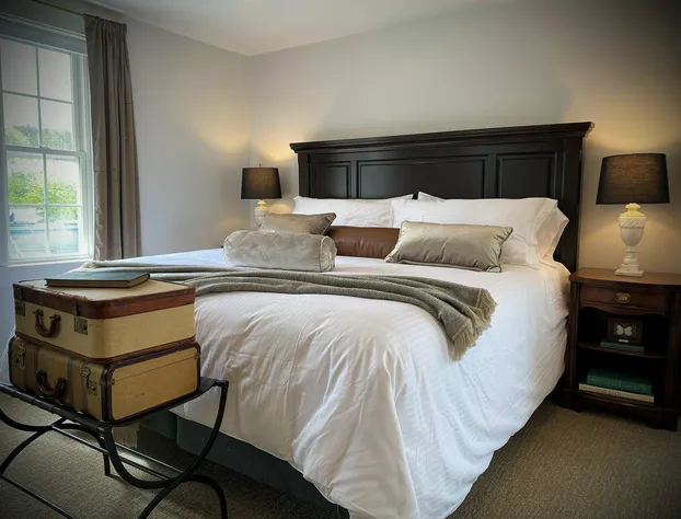 Old Village Inn hotel detail image 3