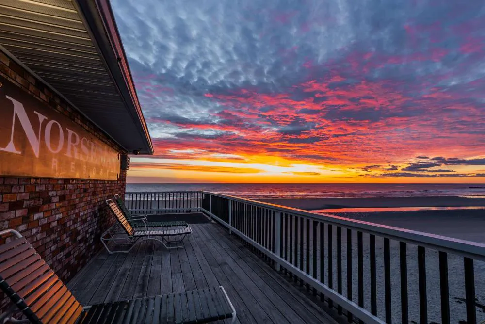 Norseman Resort hotel hero