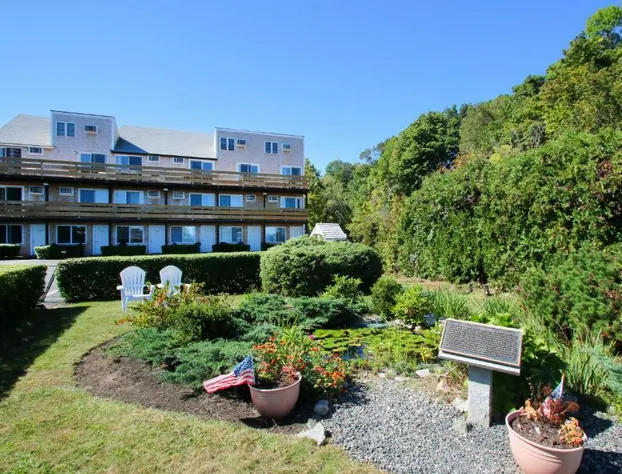 Aspinquid Resort hotel detail image 1