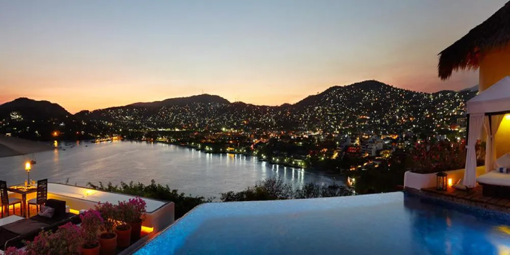 Tentaciones Hotel & Lounge Pool - Adults Only hotel hero