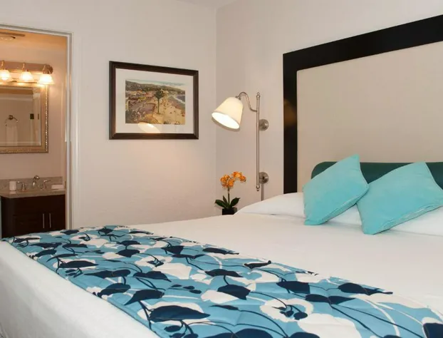 Laguna Shores Studio Suites hotel detail image 4