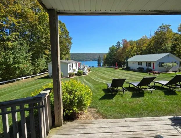 Lake View Motel hotel detail image 2