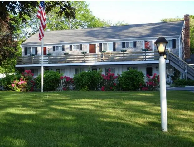 Sesuit Harbor House hotel detail image 1